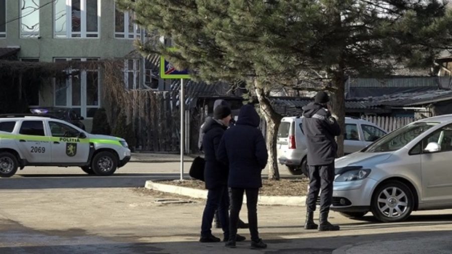 VIDEO Panică la Bălți! A fost găsită întâmplător o grenadă. „Mă duc, în caz de ceva, măcar să-mi scot copilul afară”