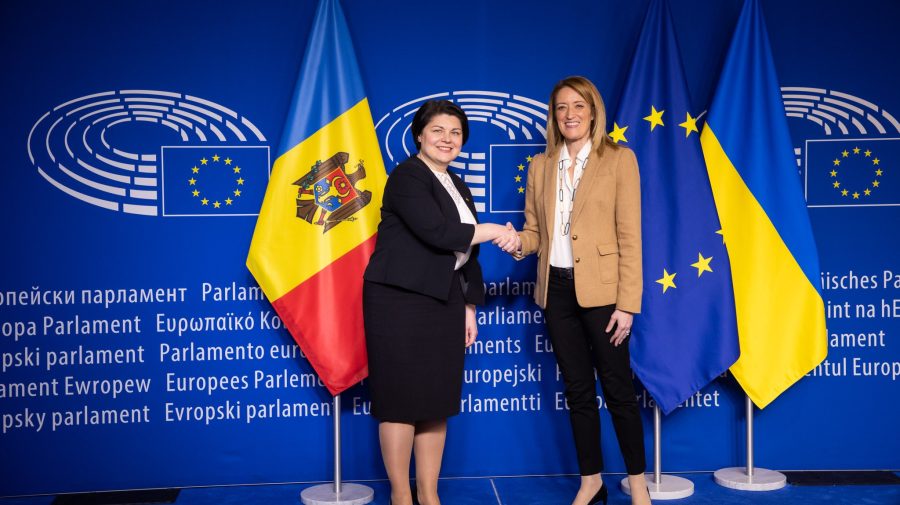 FOTO Premierul Natalia Gavrilița s-a întâlnit la Bruxelles cu președinta Parlamentului European. Despre ce au discutat