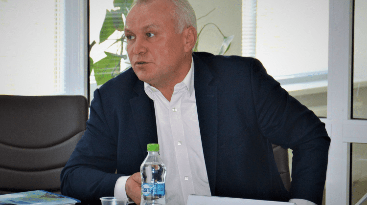 Îngrijorător! Valeriu Sainsus: Moldovenii continuă să părăsească Moldova în ritm galopant