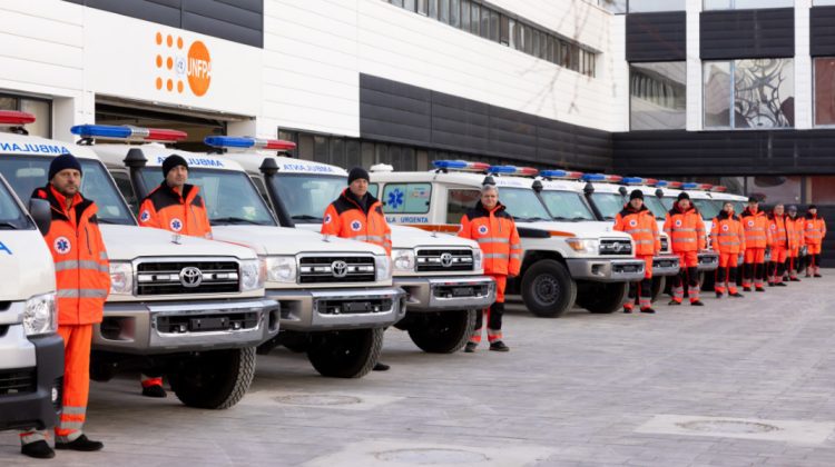 FOTO, VIDEO UNFPA și Guvernul SUA au transmis 20 de ambulanțe noi către echipele de asistență medicală urgentă din țară