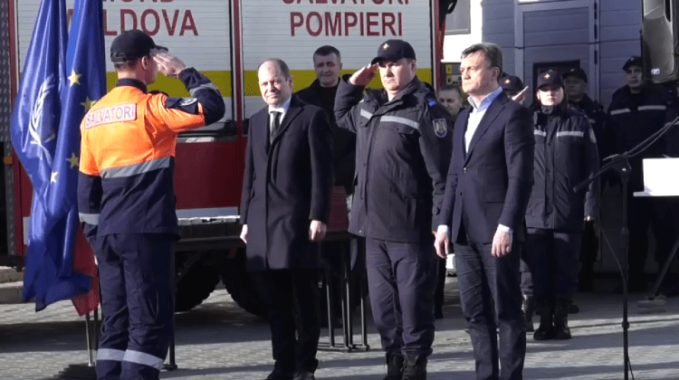VIDEO Salvatorii moldoveni detașați în Turcia au primit cadouri de la Sandu. Recean: Din numele președintei…