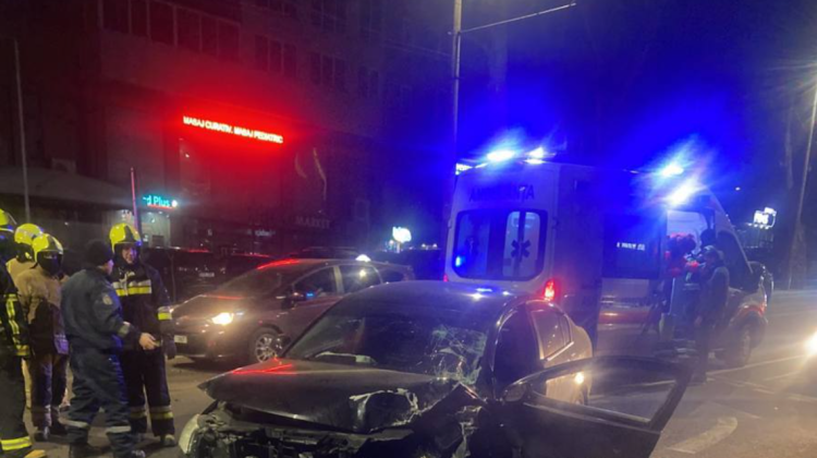 S-a aflat cine se afla la volanul mașinii care a provocat accidentul de la Buiucani. Două persoane au ajuns la spital