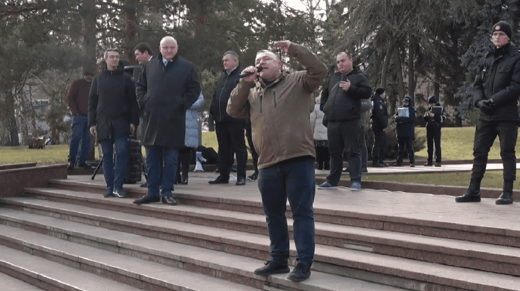VIDEO Socialiștii nu-l vor pe Dorin Recean în fruntea Guvernului Republicii Moldova. Au ieșit să protesteze