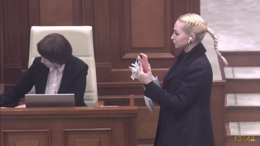 VIDEO Show! Tauber, cu un teanc de facturi, îi spune lui Recean că a stat la masă cu Șor. Reacția premierului desemnat