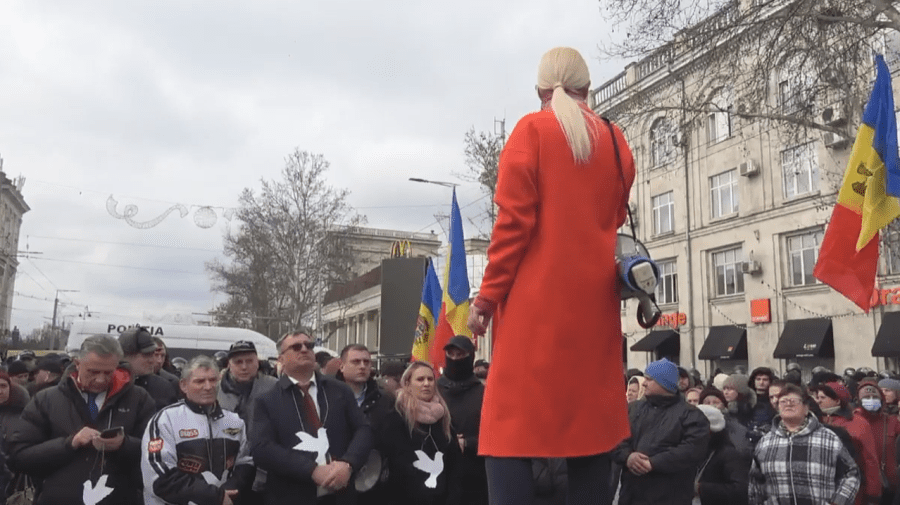 VIDEO Tauber a pierdut-o printre mulțime pe Laguta: Cineva a văzut-o? Unde ea este?