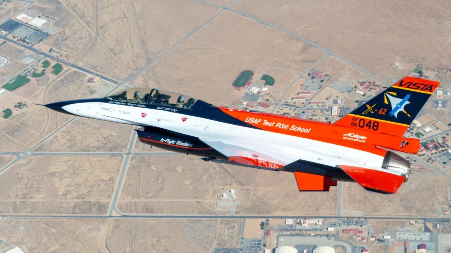 Un avion F-16 a fost pilotat de un software bazat pe inteligența artificială