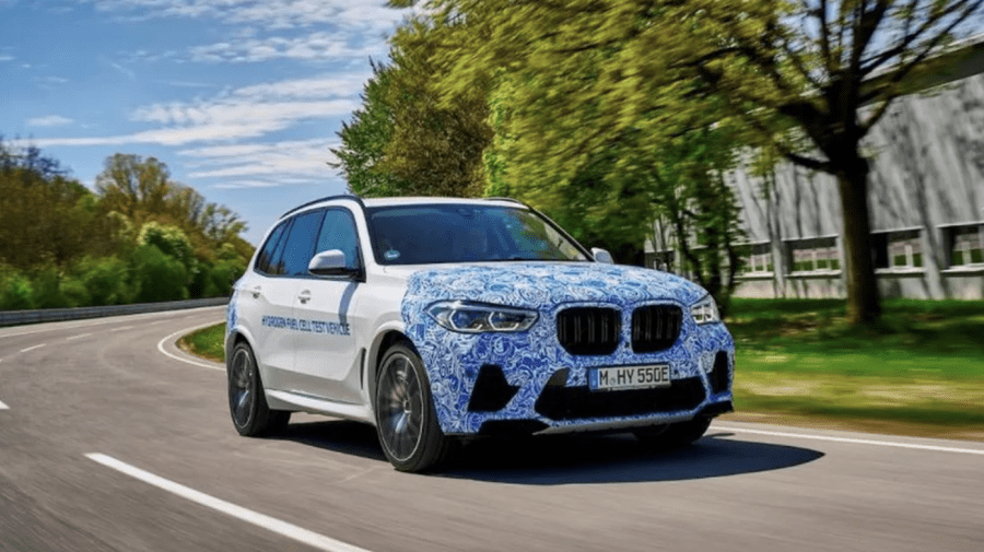 BMW prezintă vehiculul care merge cu hidrogen. Când apare SUV iX5
