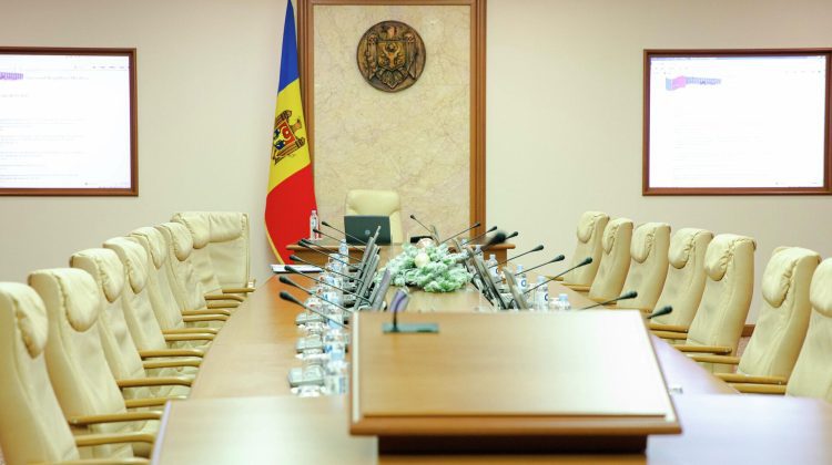 Live pe RLIVE TV: Ședința Guvernului: Și miniștrii sunt preocupați de limba română