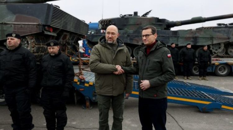 IMAGINI cu primele tancuri Leopard 2 care au ajuns în Ucraina. Sunt din Polonia