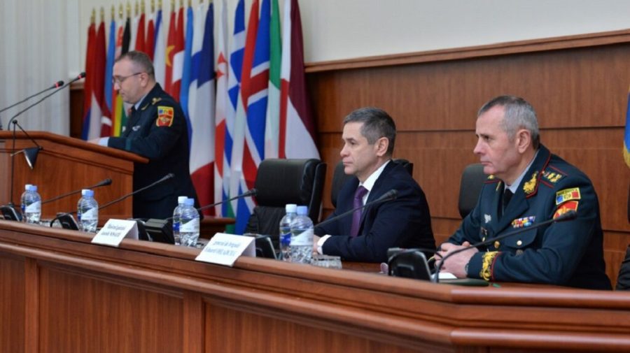 SCANDAL! INTERCEPTARE AUDIO Șeful Marelui Stat Major din Moldova ar fi sechestrat 12 militari: ”Sunt femei cu copii”