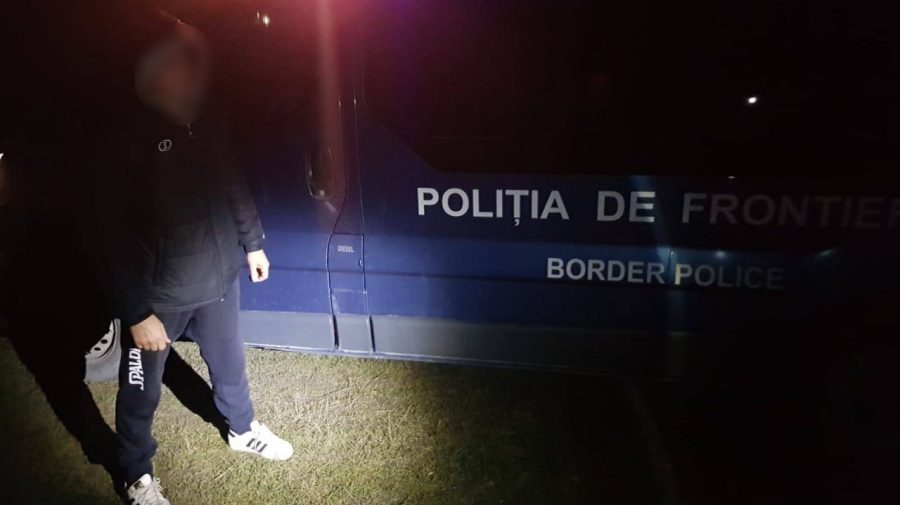 FOTO A încălecat pe barcă și … Periperițiile unui ucrainean la frontieră