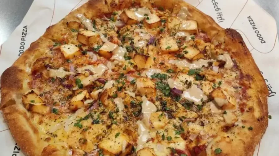 VIDEO O pizzerie din Dubai a făcut pizza după rețeta ChatGPT. Notați ingredientele!
