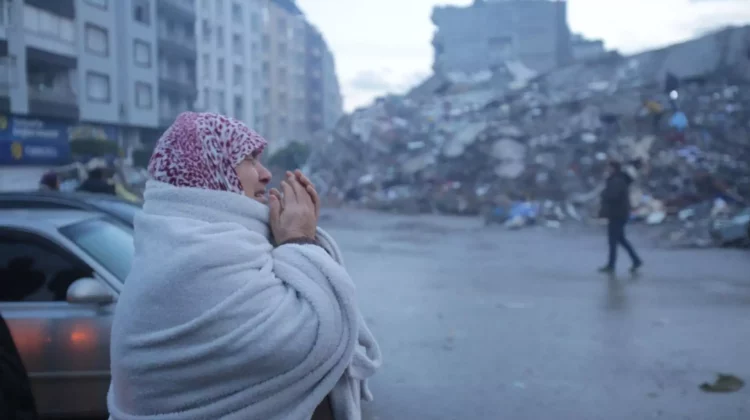 Cutremur: Bilanțul tragediei depășește 41.000 de morți. Sub ruine încă mai sunt găsiţi supravieţuitori