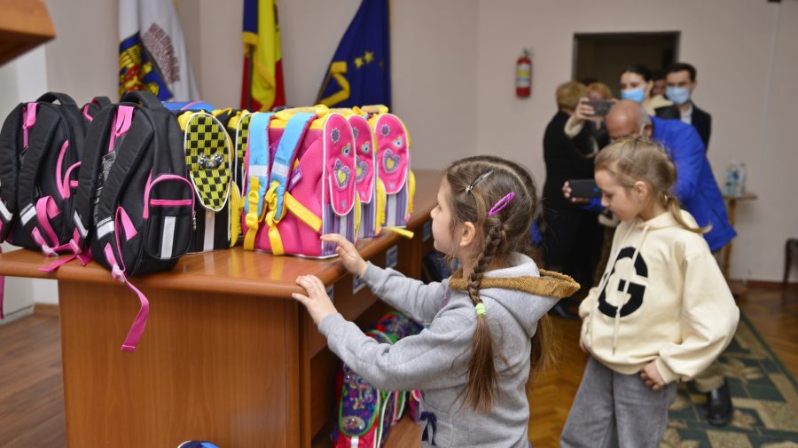 1480 de elevi refugiați, înscriși în școlile din Chișinău. Angela Cutasevici: E important să continue studiile