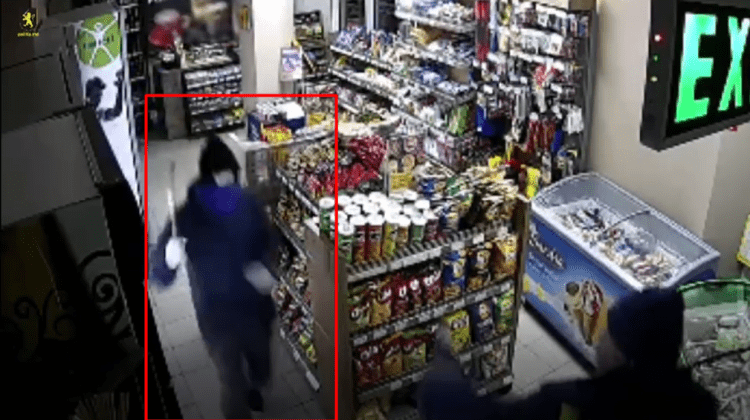 VIDEO Momente de groază pentru vânzătoarea de la o stație PECO. Ce i-a făcut un individ din Budești
