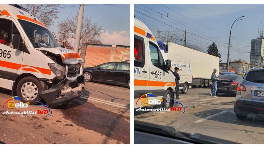 FOTO Accident violent pe strada Grenoble. O ambulanță a fost grav avariată