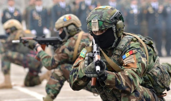 Rezerviștii moldoveni primesc chemări la exerciții militare. Ce pățesc dacă nu se vor prezenta?