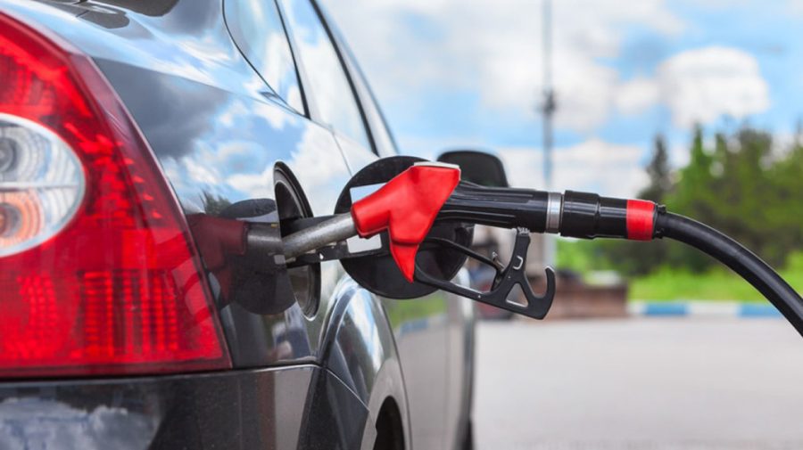 Luna aprilie începe cu noi scumpiri! Prețul benzinei crește cu 9 bani. Cât costă motorina