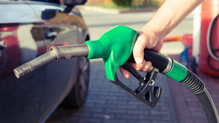 Prețul benzinei rămâne neschimbat. Ce va întâmpla joi cu motorina