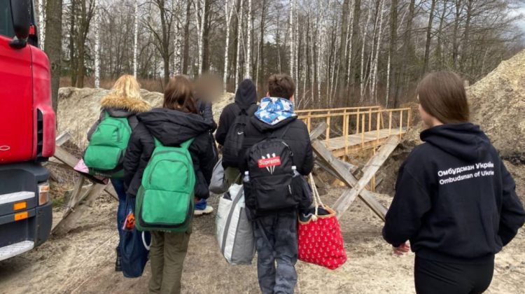 FOTO În sfârșit acasă! Încă 15 copii ucraineni s-au reîntors la familiile lor