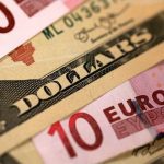 Curs valutar 29 septembrie 2026: Cât valorează un euro și un dolar