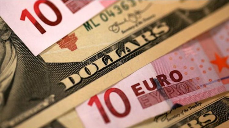 CURS VALUTAR 15 martie: Euro crește văzând cu ochii! Cât valorează azi dolarul