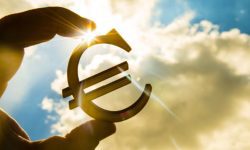 CURS VALUTAR 22 martie: Euro se scumpește cu 12 bani! Cât valorează azi dolarul