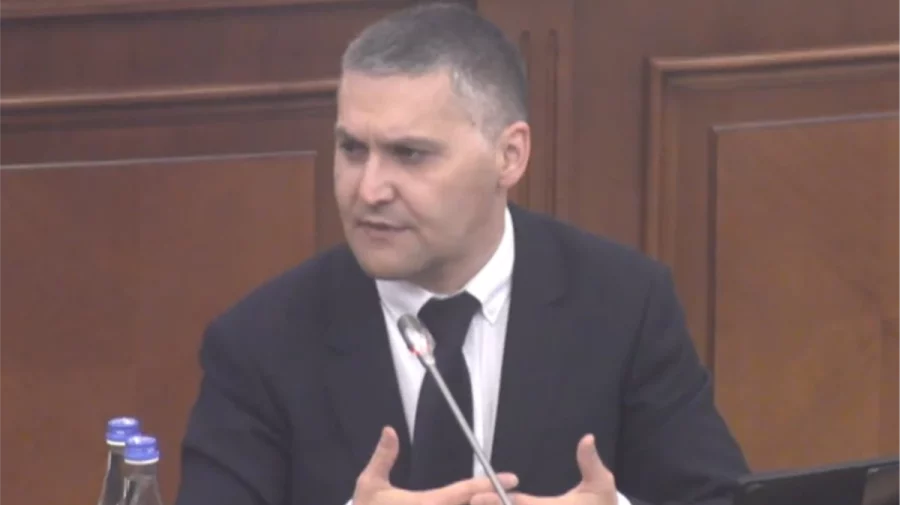 De la MAI, la Guvern! Diaconu a devenit șeful cabinetului premierului Recean