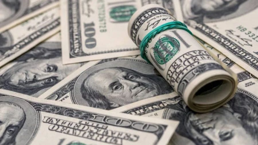 CURS VALUTAR 31 martie: Dolarul continuă să se ieftinească. Cât valorează moneda europeană