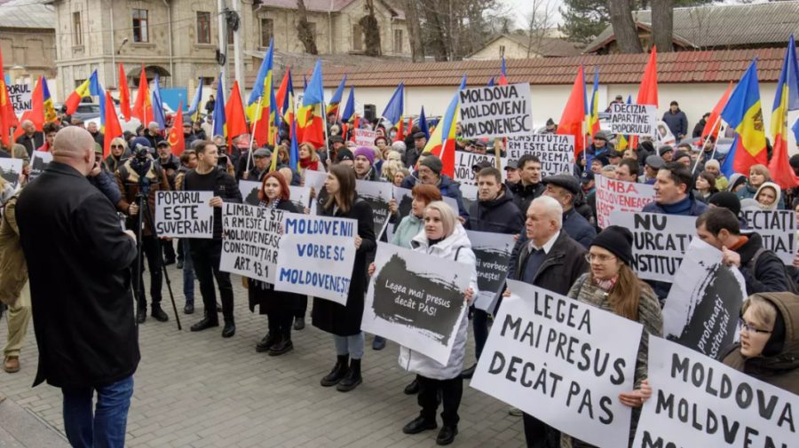 Odesa, Cernăuți și Chișinău: Cum îi ajută pe românii din Ucraina înlocuirea limbii „moldovenești” cu limba română