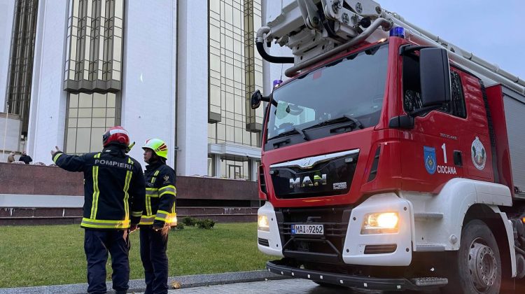 Pompierii, la Președinția Republicii Moldova: A fost declanșată alarma de incendiu