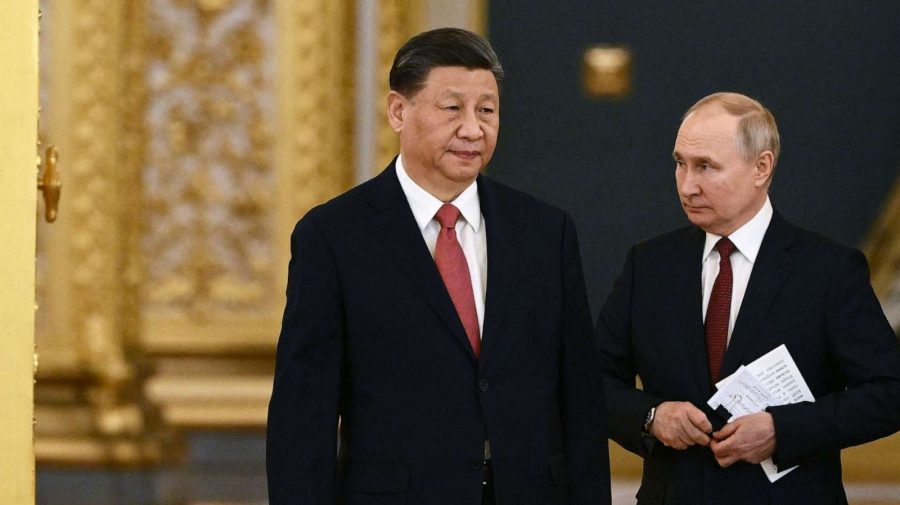 Xi, la fel de înfricoşător ca Putin: cifrele puterii militare chineze