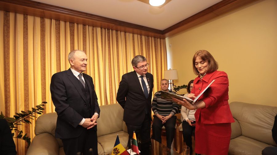Igor Grosu le-a vorbit moldovenilor din Lituania despre realizările și planurile guvernării