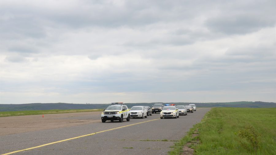 FOTO Ofițerii SPPS, surprinși pe teritoriul Aerodromului Sportiv Vadul lui Vodă. Ce au făcut acolo?!