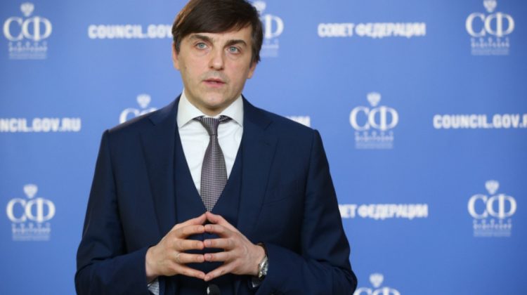 Ministerul rus al Educației a creat un concept pentru pregătirea școlarilor de armată