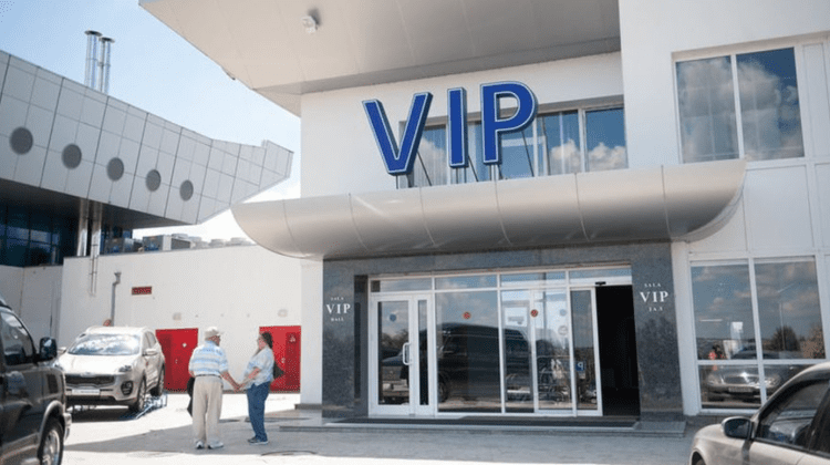 CSE „scoate lacătul” de la sala VIP a aeroportului pentru greii mondiali care vin la Chișinău! Alte modificări