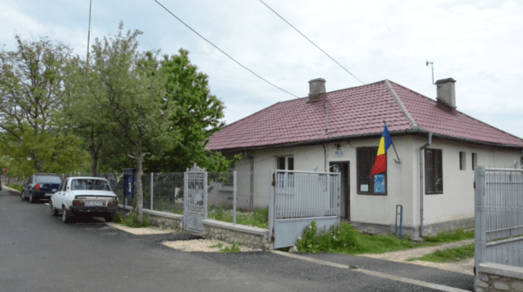 Telenovelă în România: O poliţistă a fost prinsă cu amantul, polițist și el, la birou. Soțul a chemat mascaţii