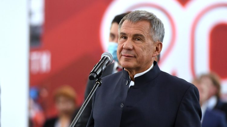 Membrul partidului lui Putin, care a oferit 2,5 miliarde pentru război. Cine este Minihanov, cu „interzis” în Moldova?