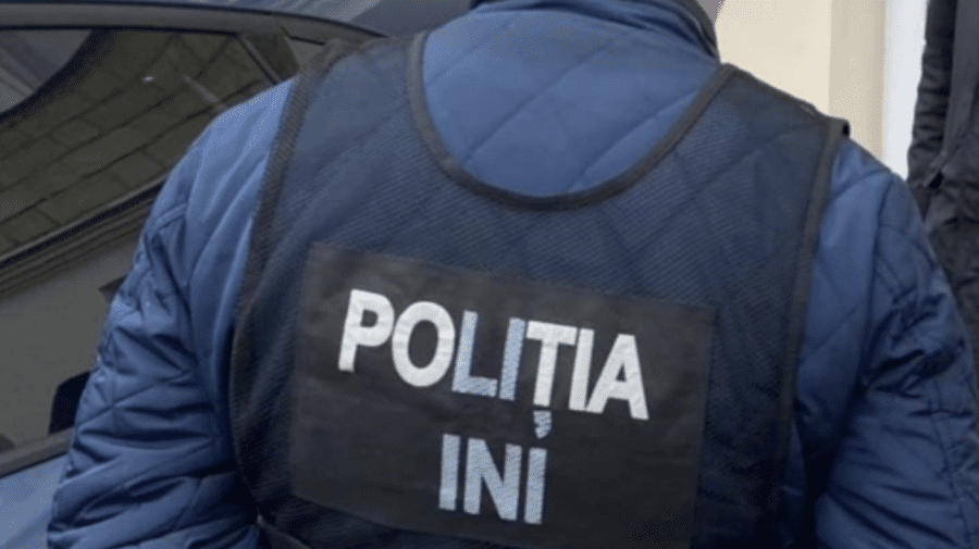 Doi moldoveni anunțați în căutare internațională – reținuți de oamenii legii. Ce infracțiuni au comis