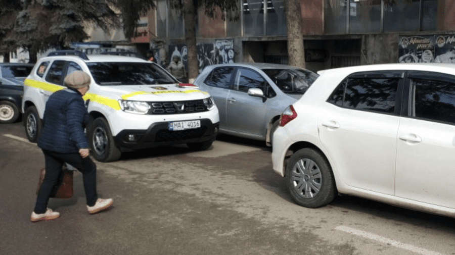 VIDEO Un bărbat din Soroca – transportat la spital. Ce spune șoferul care l-a tamponat
