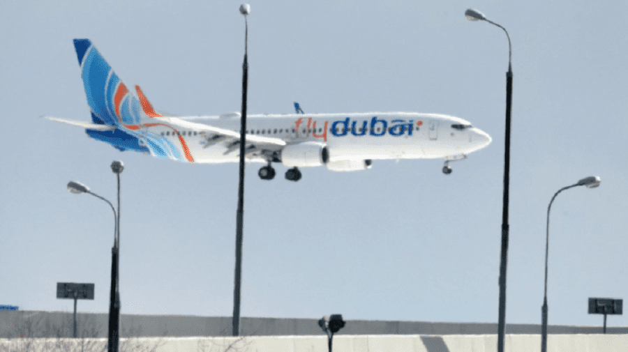 VIDEO Un avion FlyDubai ar fi luat foc în aer, în Nepal. Primele informații