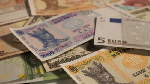 Curs valutar 27 august 2026: Cât valorează un euro și un dolar