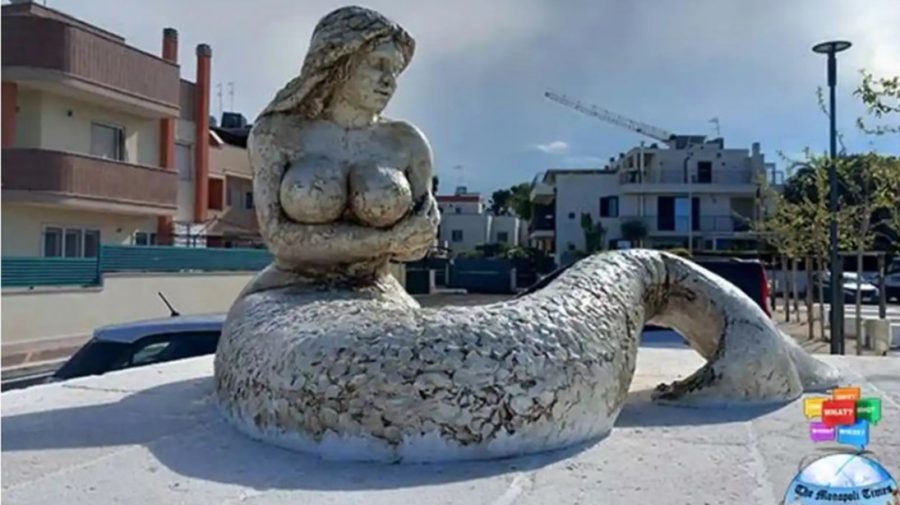 FOTO Italia: Scandal, provocat de statuia unei sirene „prea provocatoare”