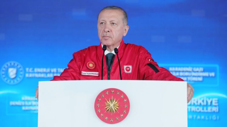Gaz gratuit timp de un an: Ce le promite Erdogan turcilor înainte de alegerile prezidențiale din mai