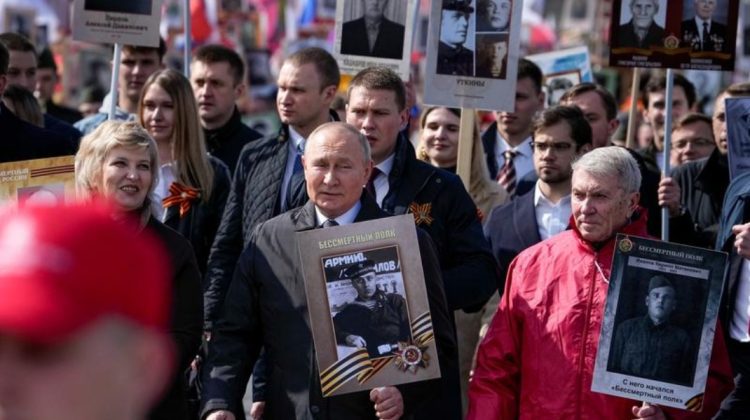 STOP CADRU Însăși Rusia a anulat faimosul marș al „Regimentului Nemuritorilor”, dar Ilan Șor și Igor Dodon – nu