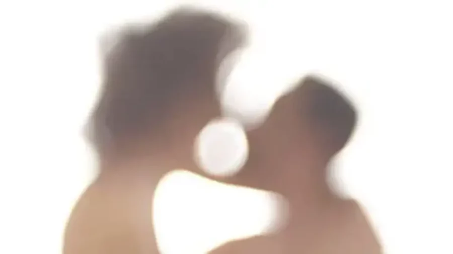 Moldoveni, atenție la capcane 18+! Pretinști polițiști amenință cu dosare erotice, ca să scoată bani. MODEL de citație