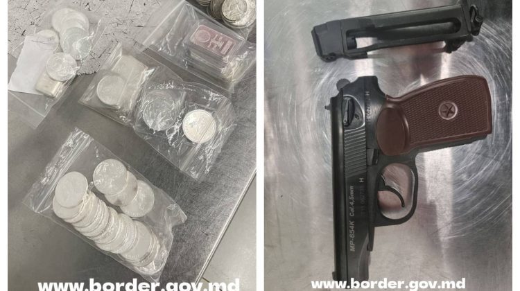 FOTO, VIDEO Monede și un pistol – descoperite în bagajele a doi călători. Unde erau transportate