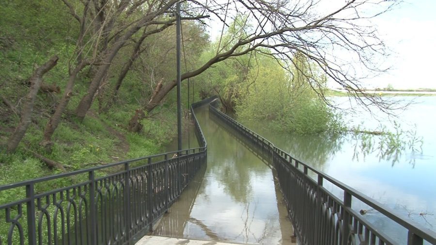 Nistru dă peste mal la Tighina. CAUZA! Ce creștere a nivelului de apă prognozează meteorologii moldoveni