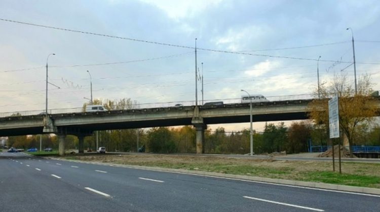 Se suspendă parțial traficul pe podul din strada Mihai Viteazul. Până când?