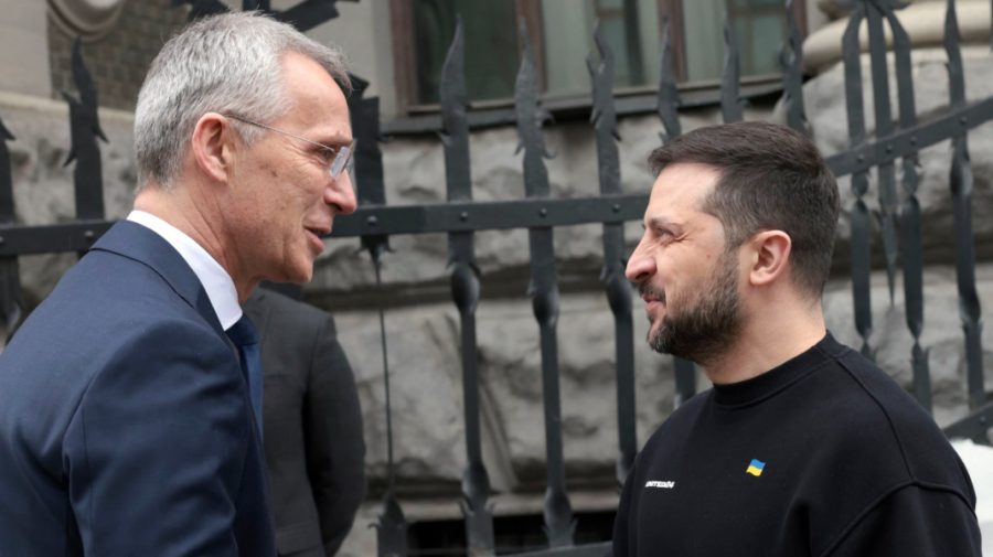 VIDEO Mesajul transmis de Stoltenberg, la Kiev: NATO este alături de Ucraina. Ce i-a solicitat Zelenski